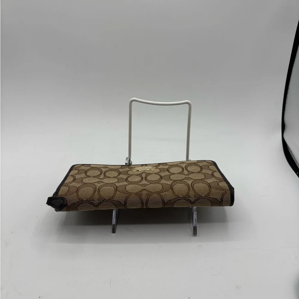 Coach Brown and Tan Signature Zip Wallet - Picture 10 of 13